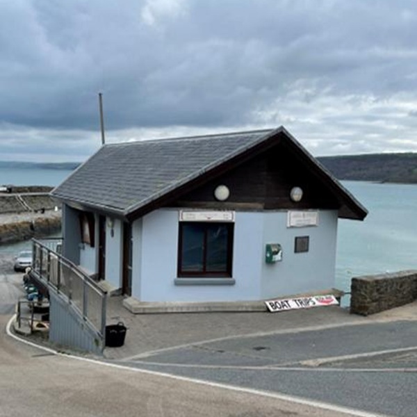 Swyddfa Archebu, Cei Newydd