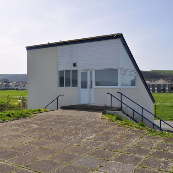 Ciosg Traeth y Gogledd, Aberaeron